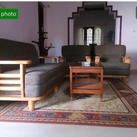Dhruva Homestay 马迪凯里 外观 照片